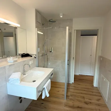 Asgards Midgard Hotel 4*